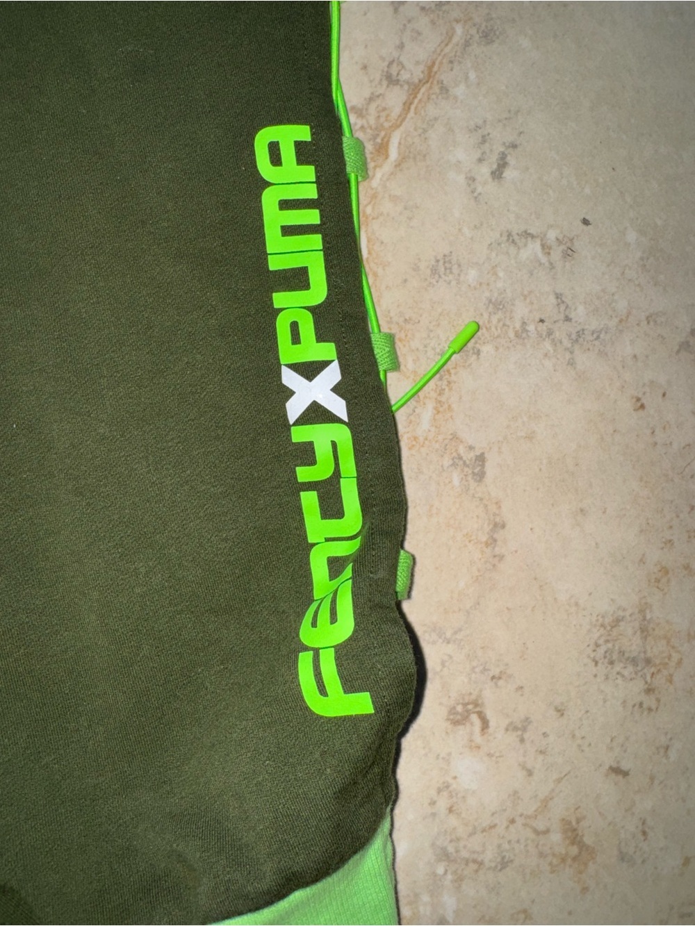 Fenty x Puma Rihanna Lace-Up Joggers Olive Neon S - Picture 9 of 12